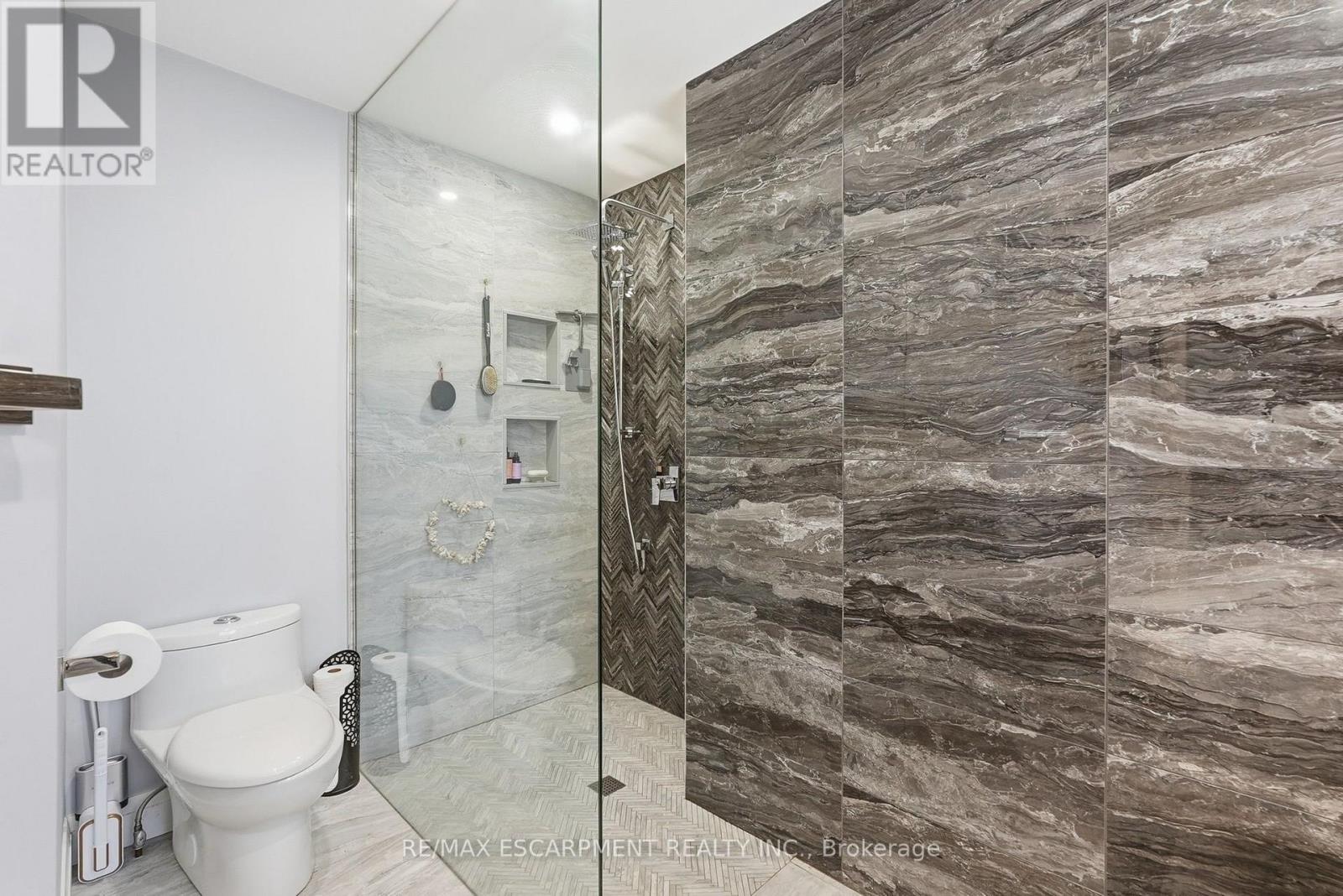 231 PARKSIDE Drive, Hamilton, ON photo 22