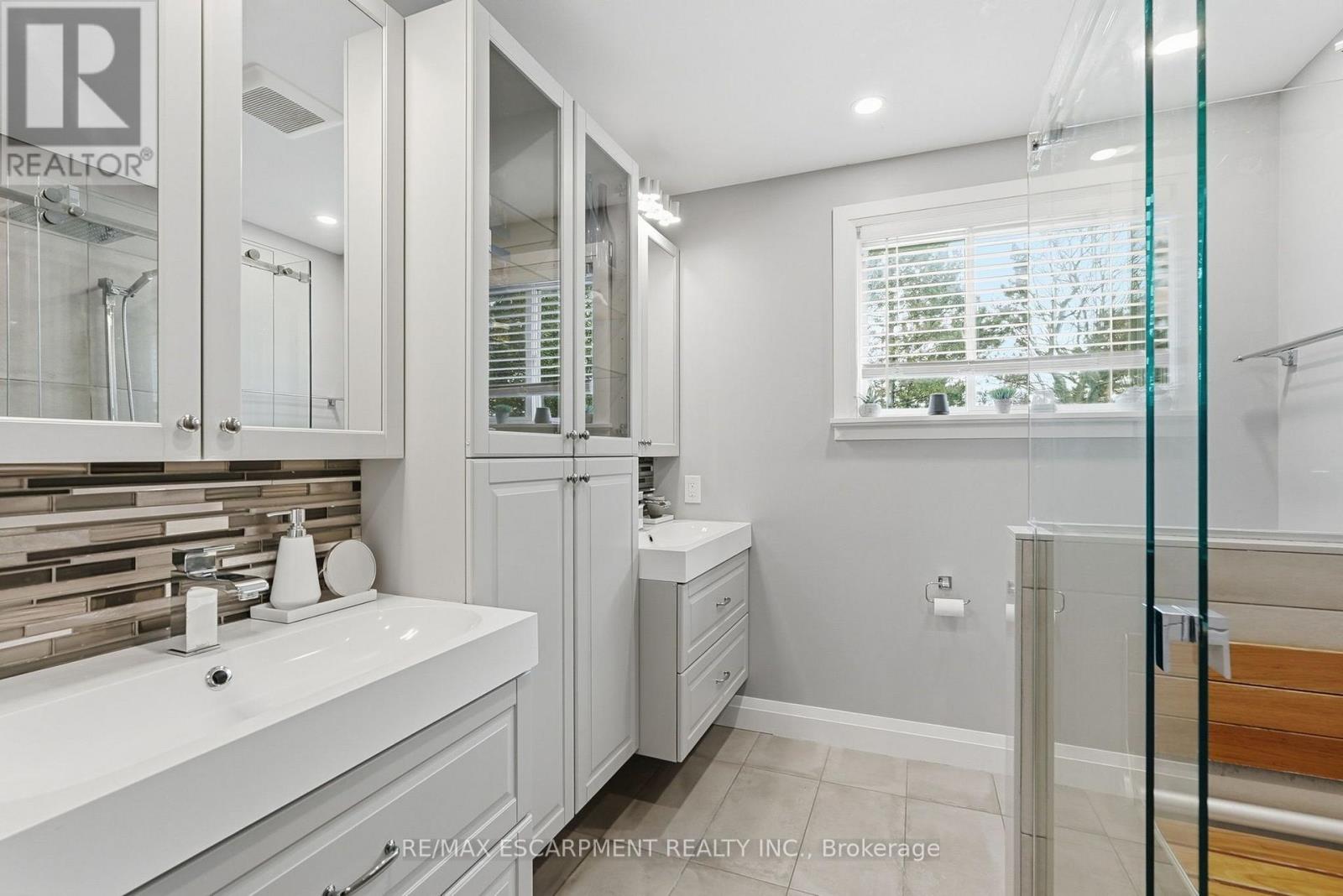 231 PARKSIDE Drive, Hamilton, ON photo 29