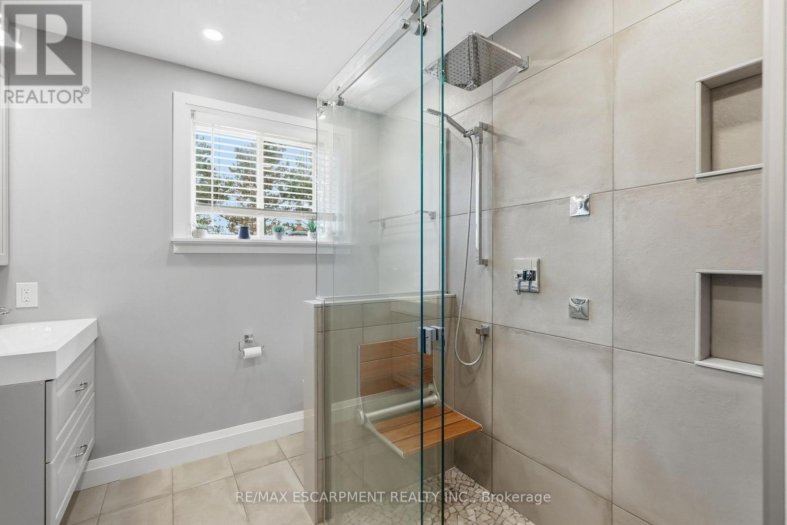 231 PARKSIDE Drive, Hamilton, ON photo 30