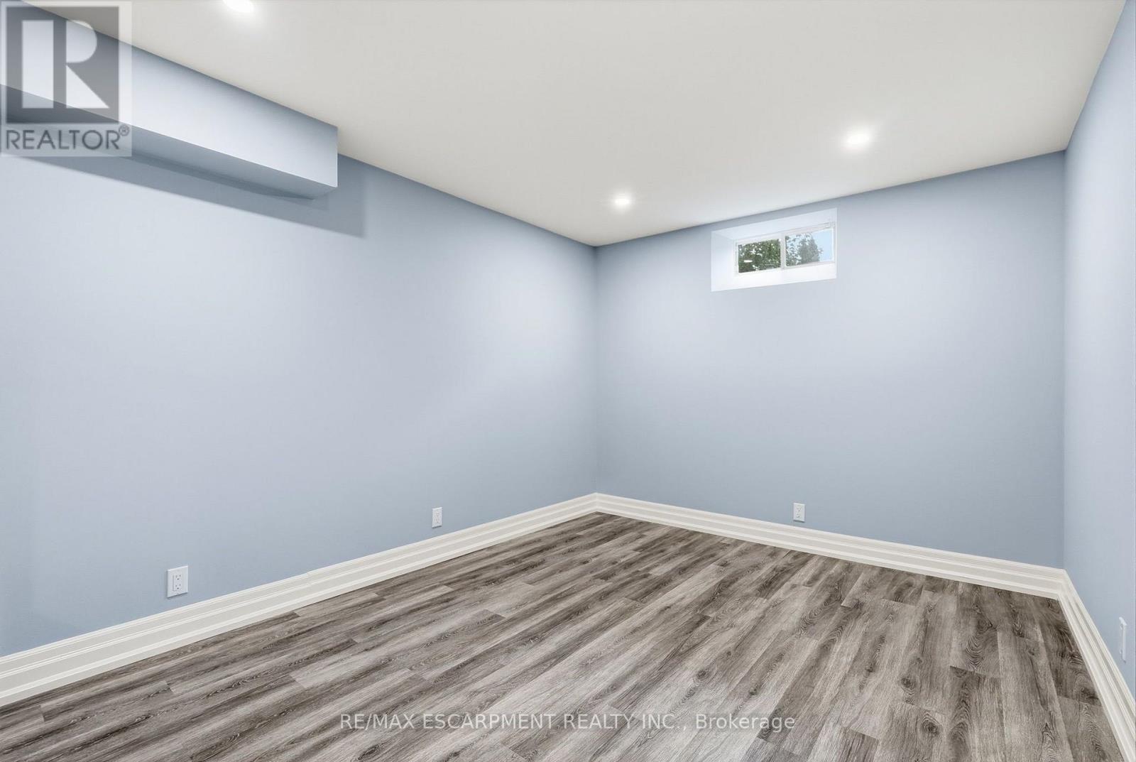 231 PARKSIDE Drive, Hamilton, ON photo 33