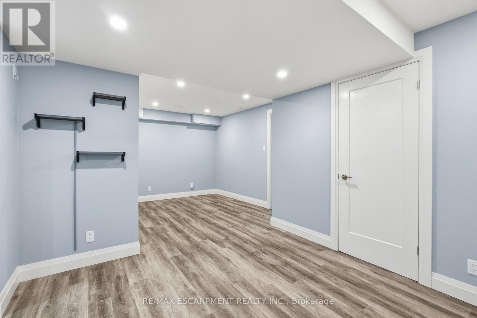 231 PARKSIDE Drive, Hamilton, ON photo 37