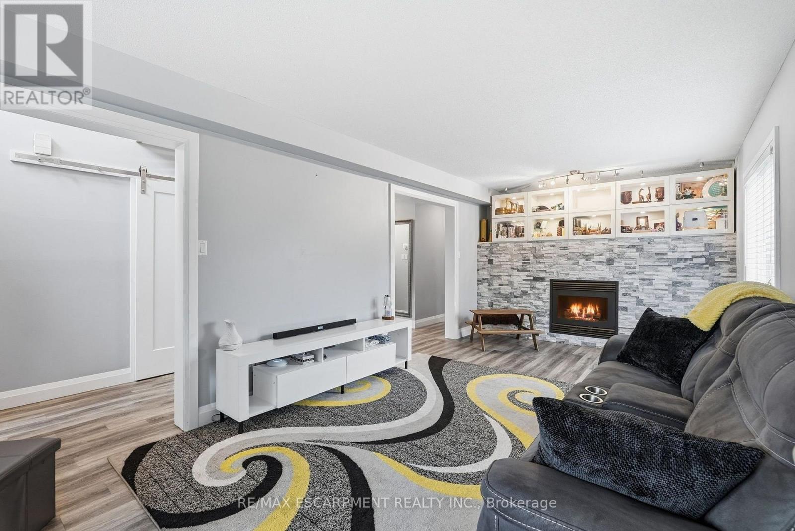 231 PARKSIDE Drive, Hamilton, ON photo 6