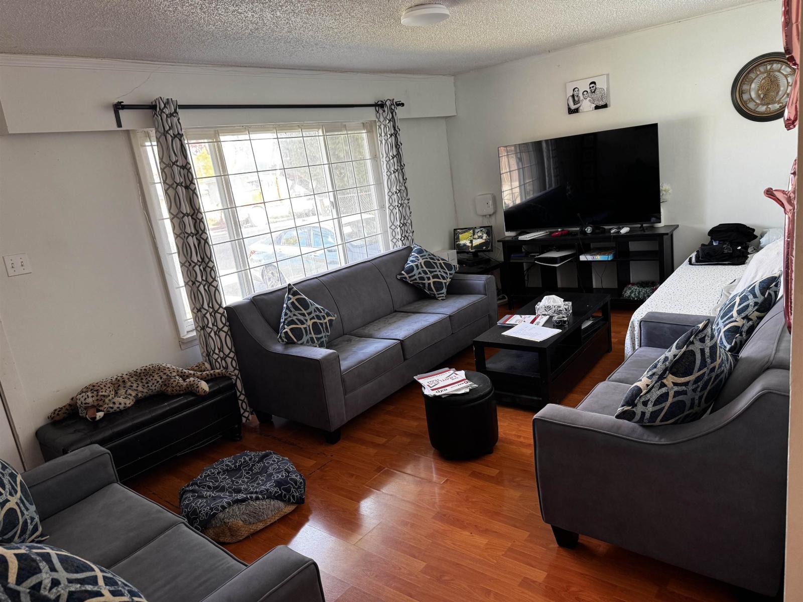 Photo of 12420 96 AVENUE 10