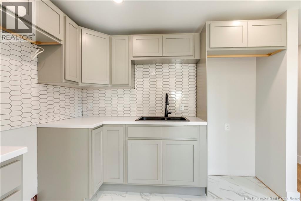 38 Copain Street - 26