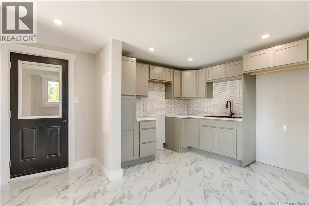 38 Copain Street - 30