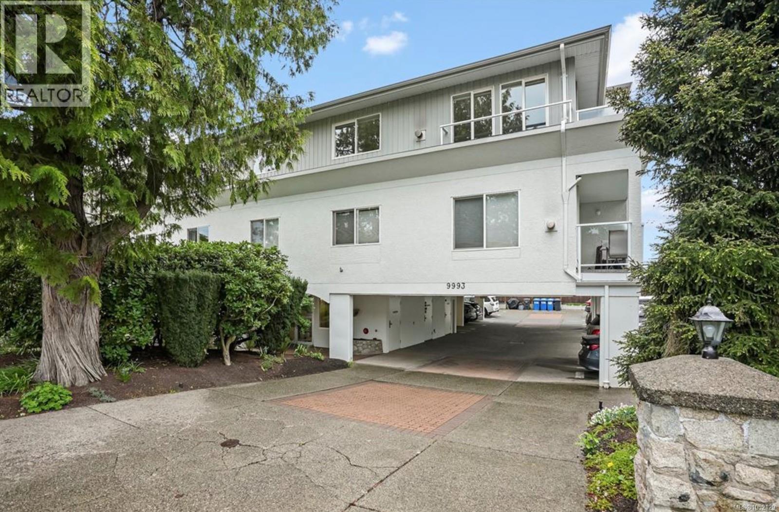 304 9993 Fourth Street, Sidney