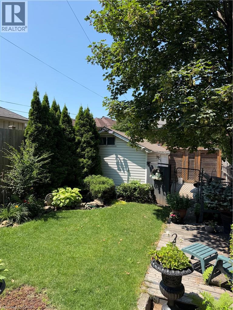 92 Burris Street — photo 25