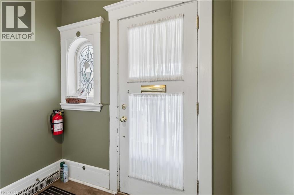 92 Burris Street — photo 3