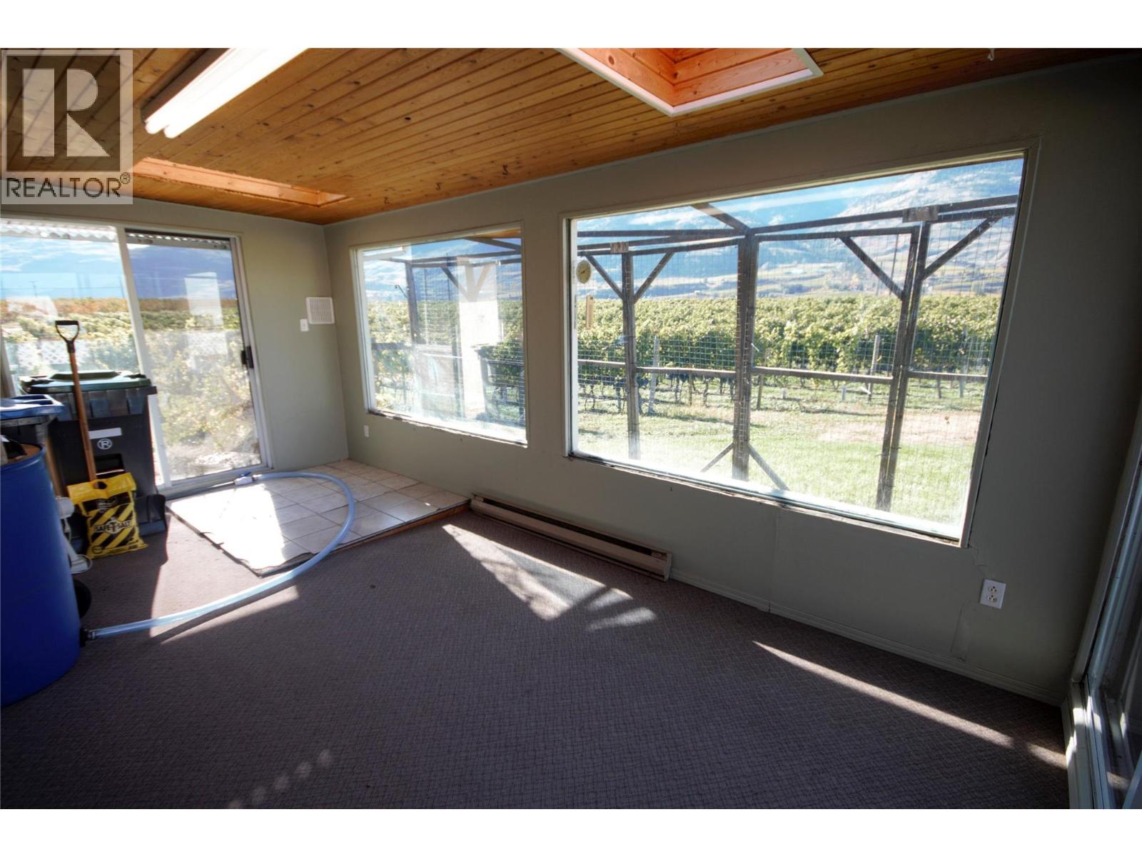 4923 RYEGRASS Road, Oliver