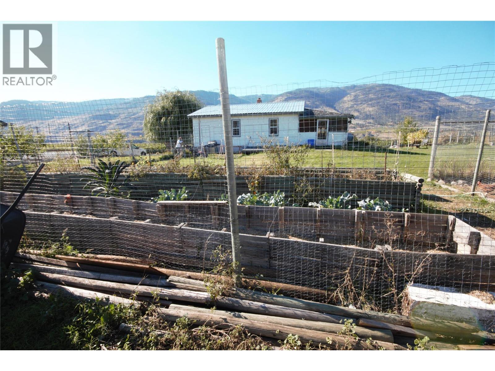 4923 RYEGRASS Road, Oliver