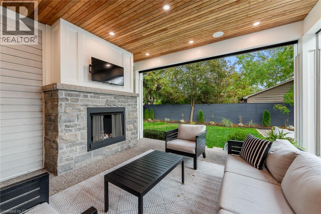 1394 Waverly Avenue — photo 44