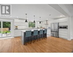44 Halley Drive thumbnail 11