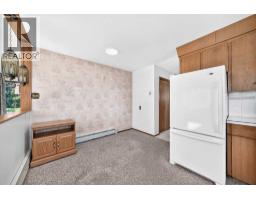 4pc Bathroom - 4632 Montana Drive Nw, Calgary, AB T3B1G1 Photo 6