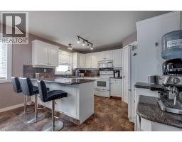 Bedroom - 14 Kingston Drive, Red Deer, AB T4P3P9 Photo 7