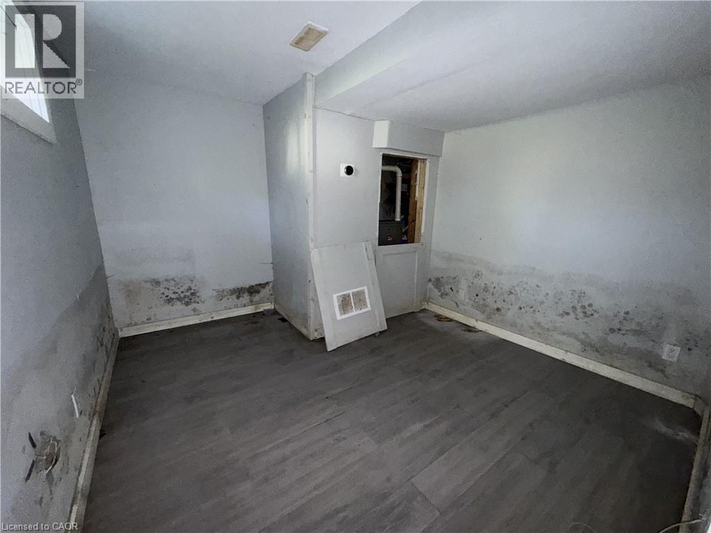 36 Wallace Terrace — photo 16