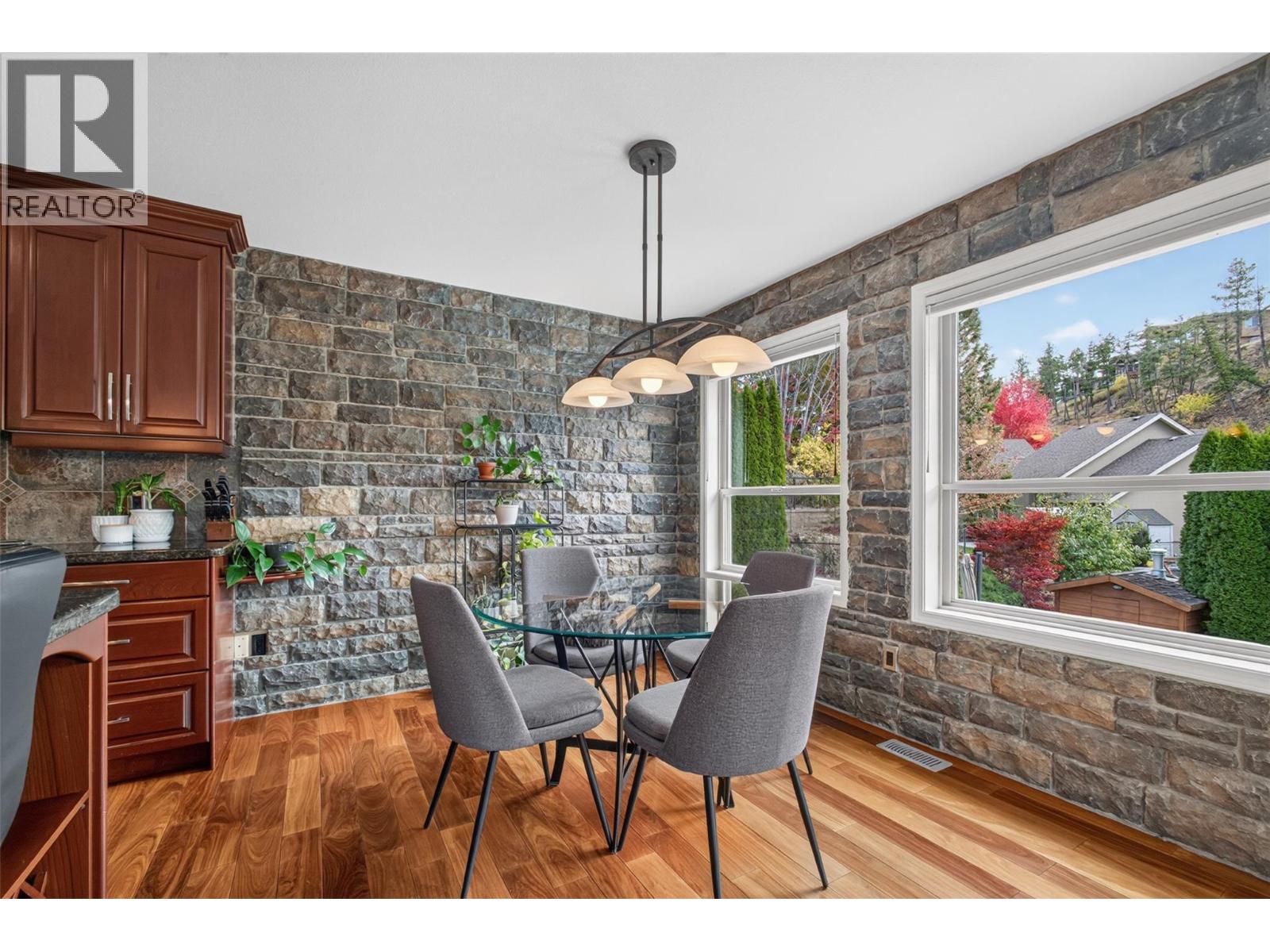 2512 Selkirk Drive, Kelowna
