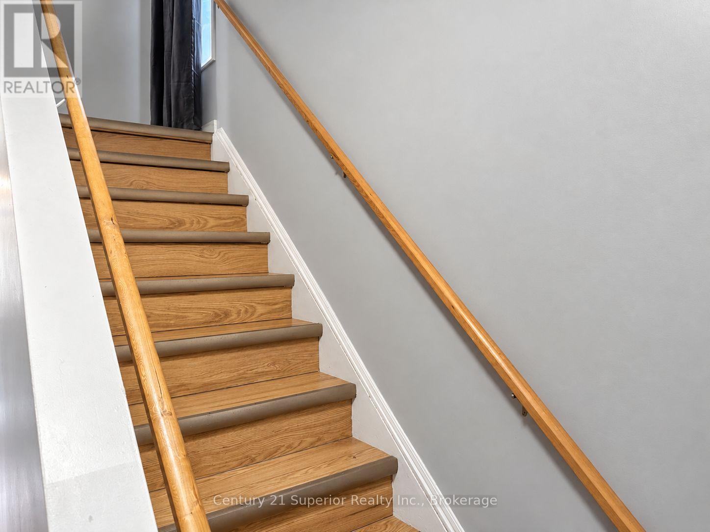 128 BETHUNE STREET - 18