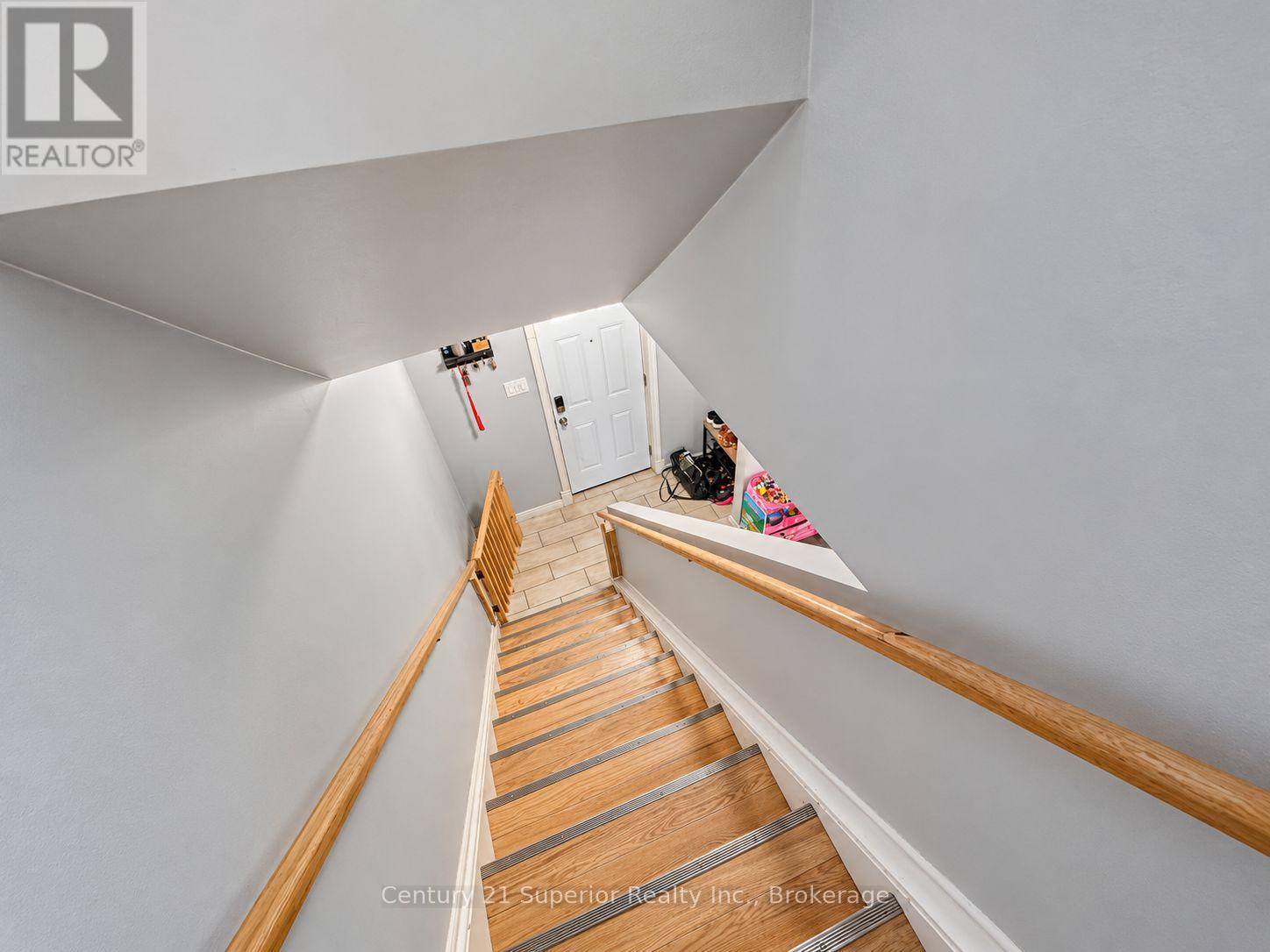 128 BETHUNE STREET - 19