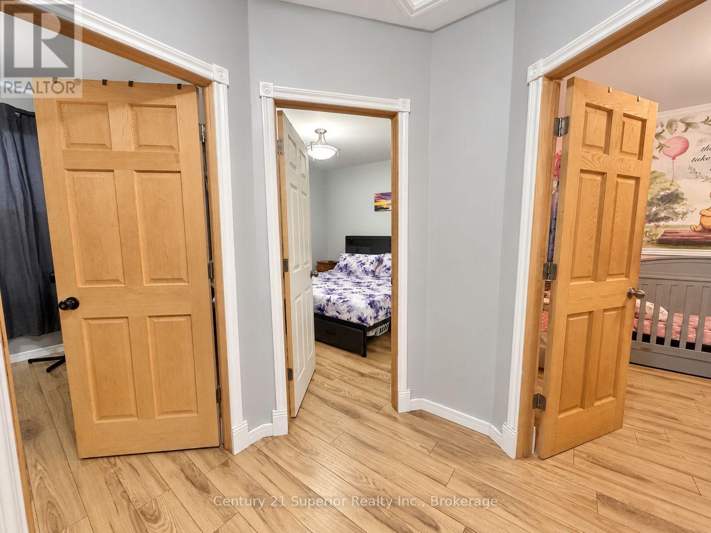 128 Bethune Street — photo 23
