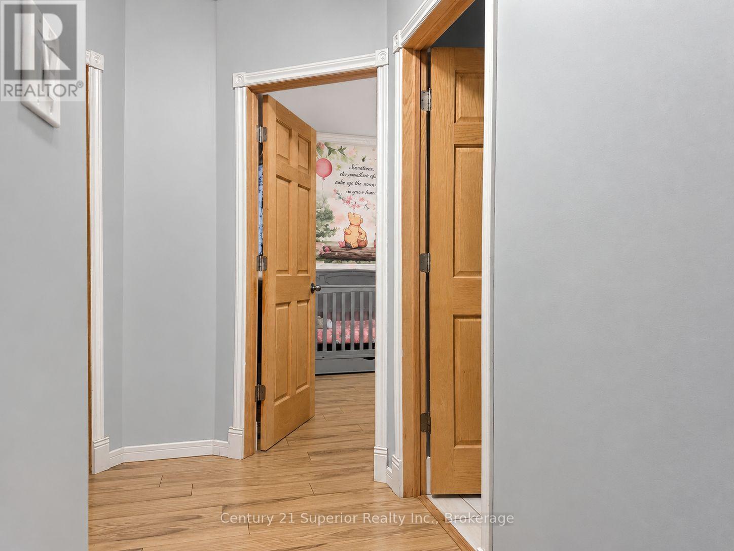 128 Bethune Street — photo 25