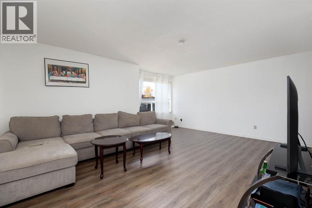111 Charles Avenue, Fort McMurray