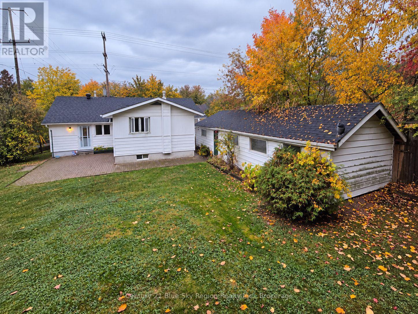 1110 Copeland Street — photo 26