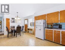 205 Nelson Street, Coquitlam, BC V3K4M5 Photo 12