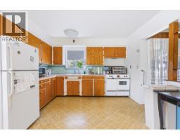 205 Nelson Street, Coquitlam, BC V3K4M5 Photo 9