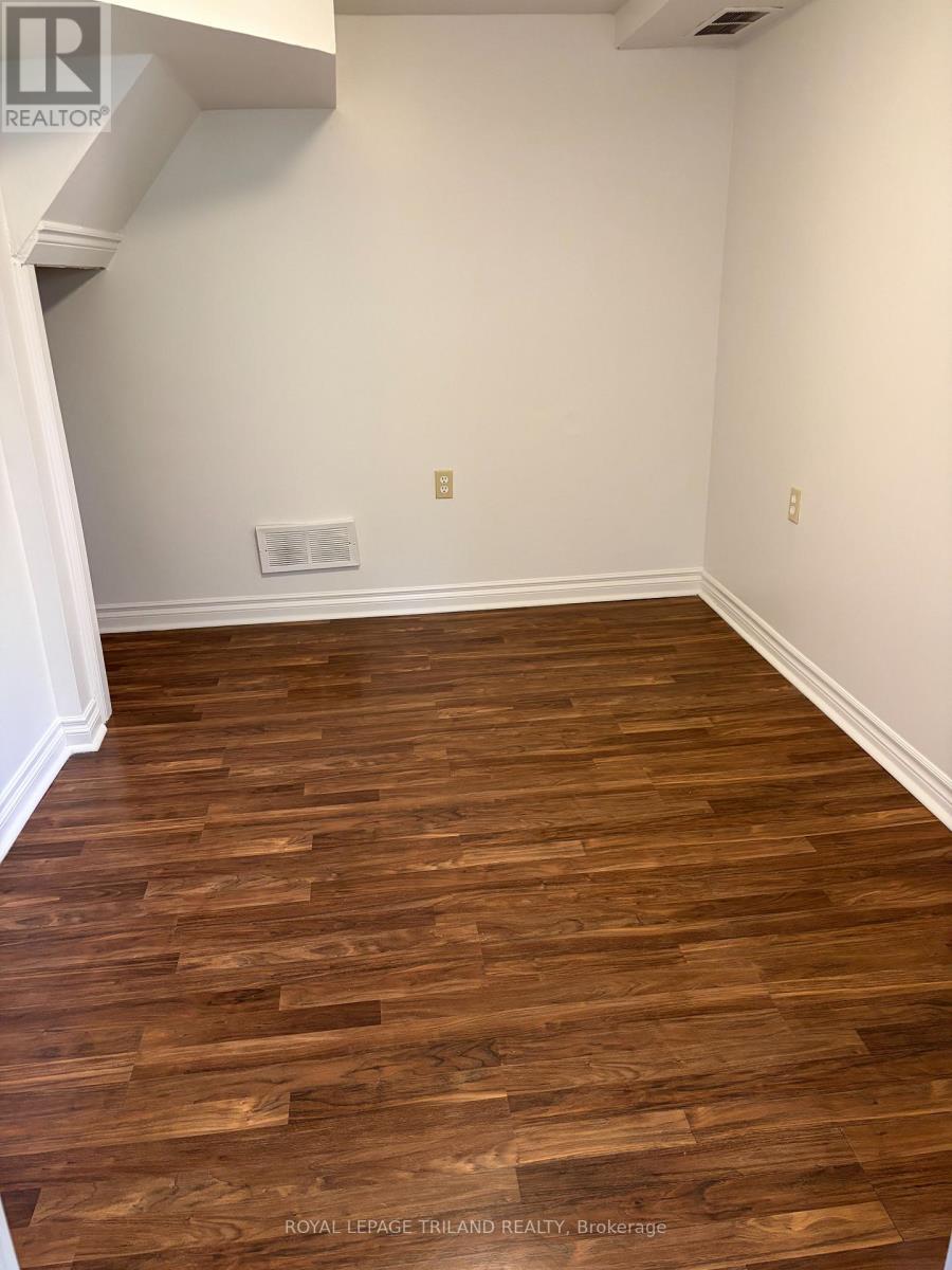 1678 DALE STREET - 14