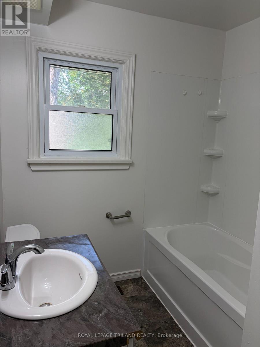 1678 DALE STREET - 10