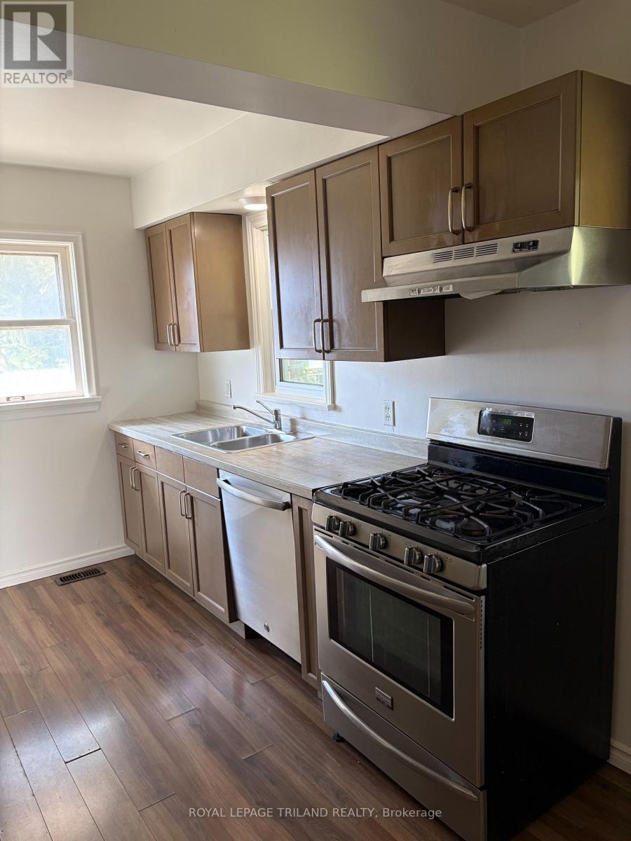 1678 DALE STREET - 6