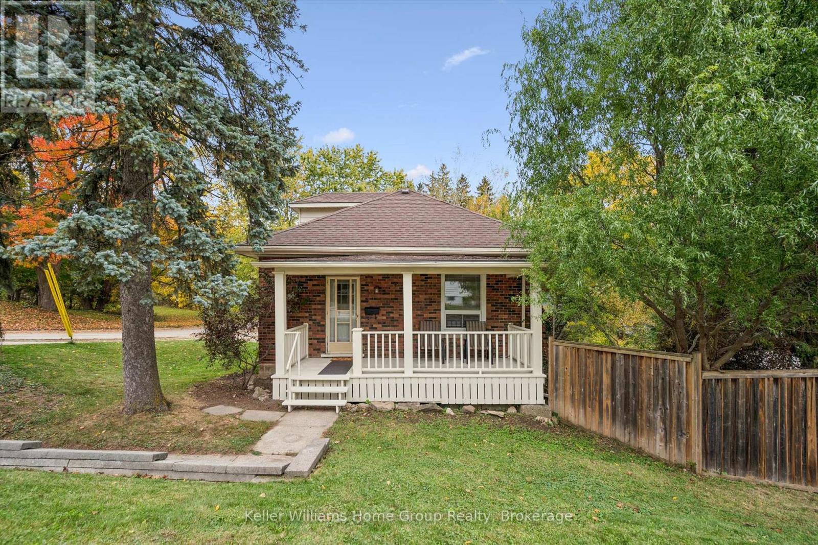 298 CAMERON STREET N - 1
