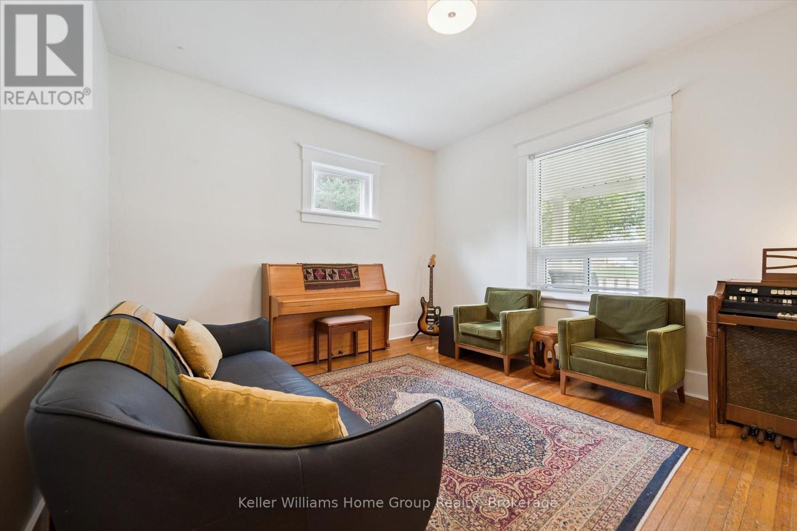 298 CAMERON STREET N - 10