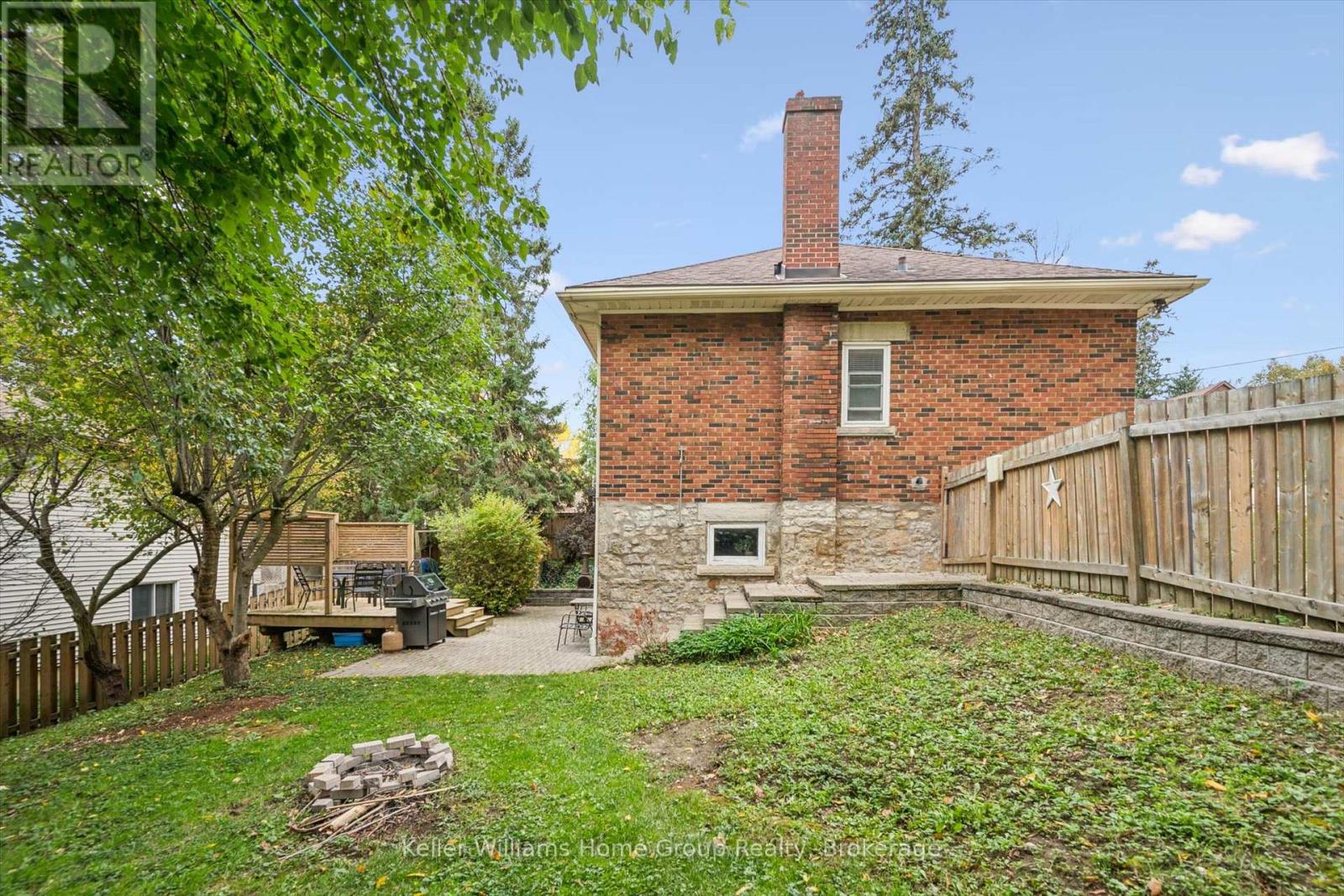 298 CAMERON STREET N - 39