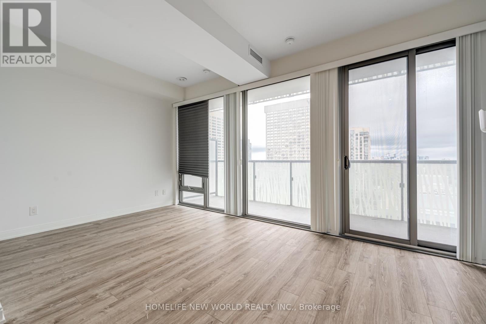 50 Charles Street East — photo 17