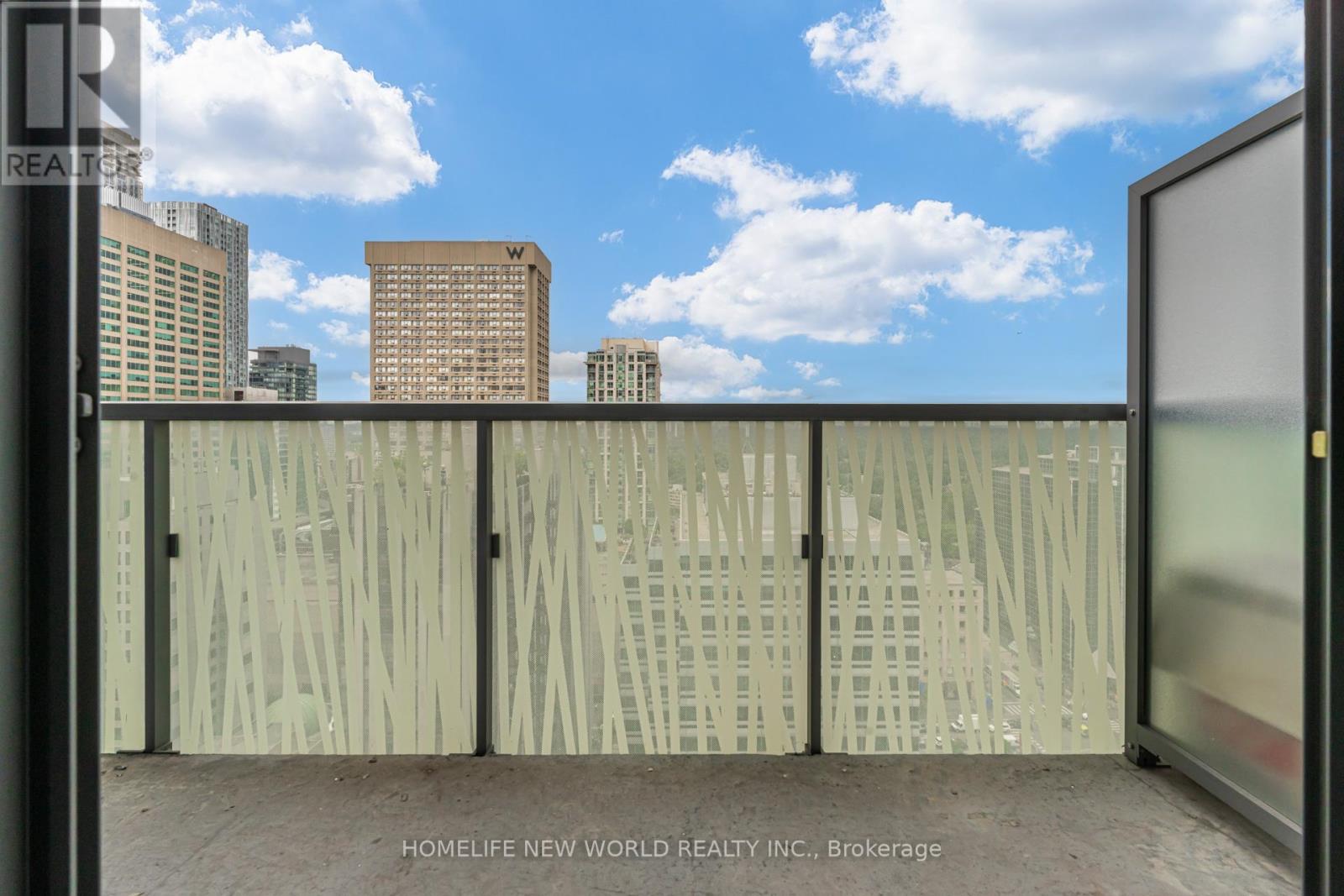 50 Charles Street East — photo 22