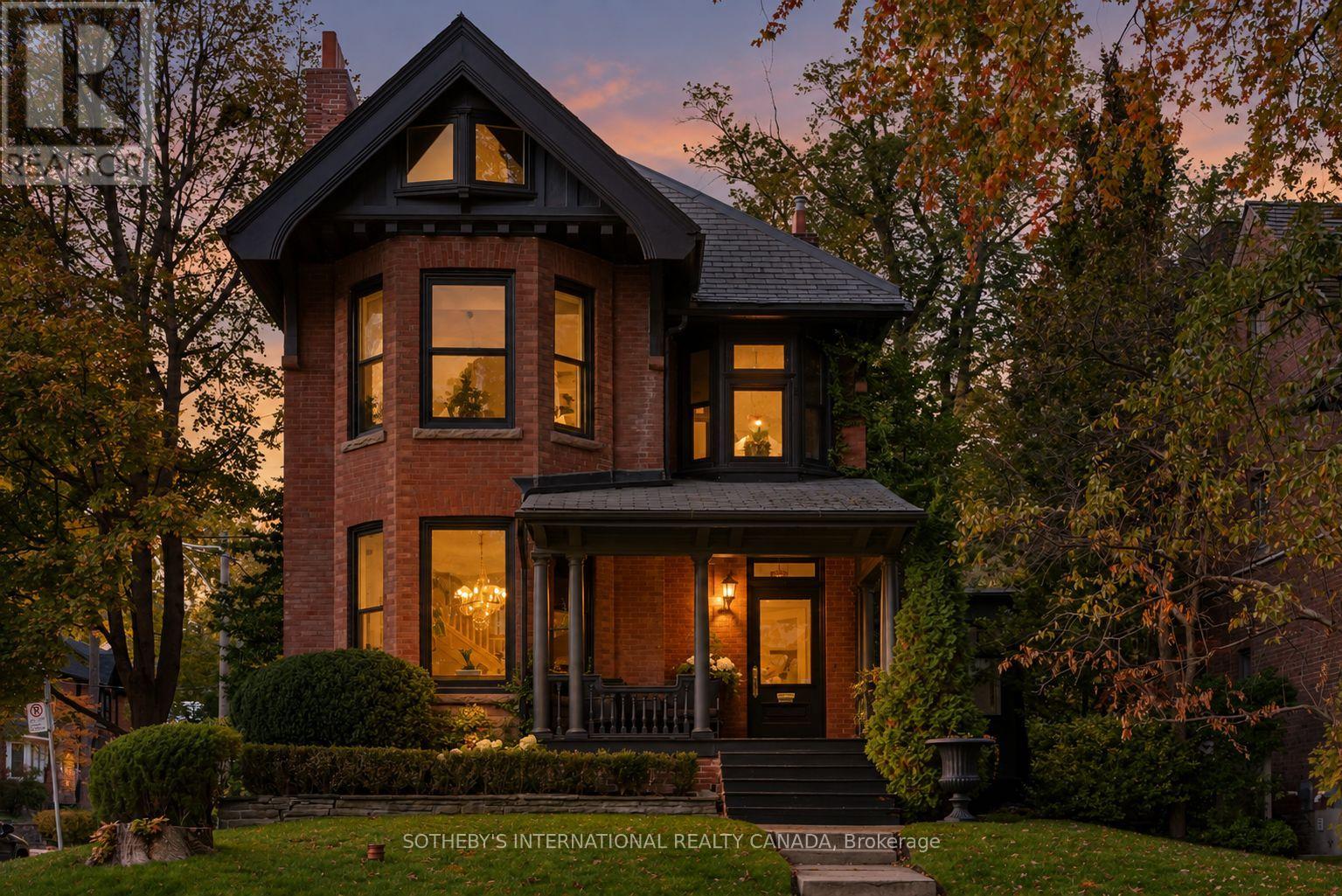 92 Woodlawn Avenue West, Toronto, ON photo 2