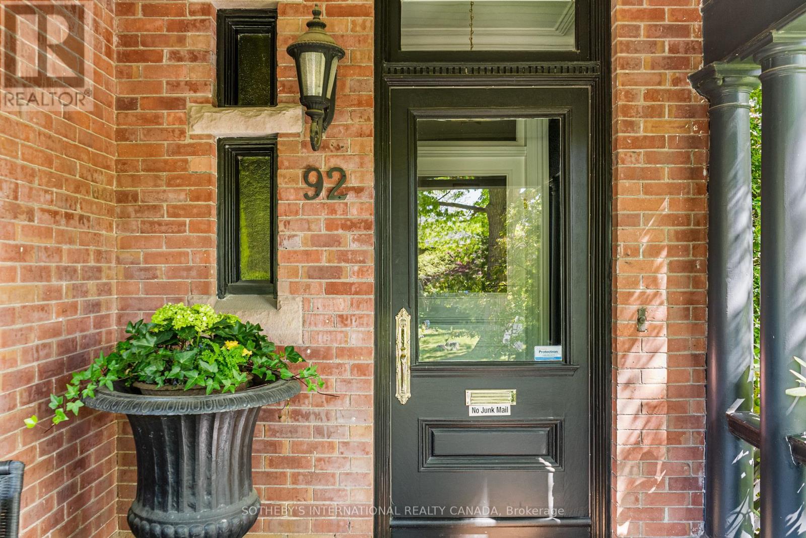 92 Woodlawn Avenue West, Toronto, ON photo 33
