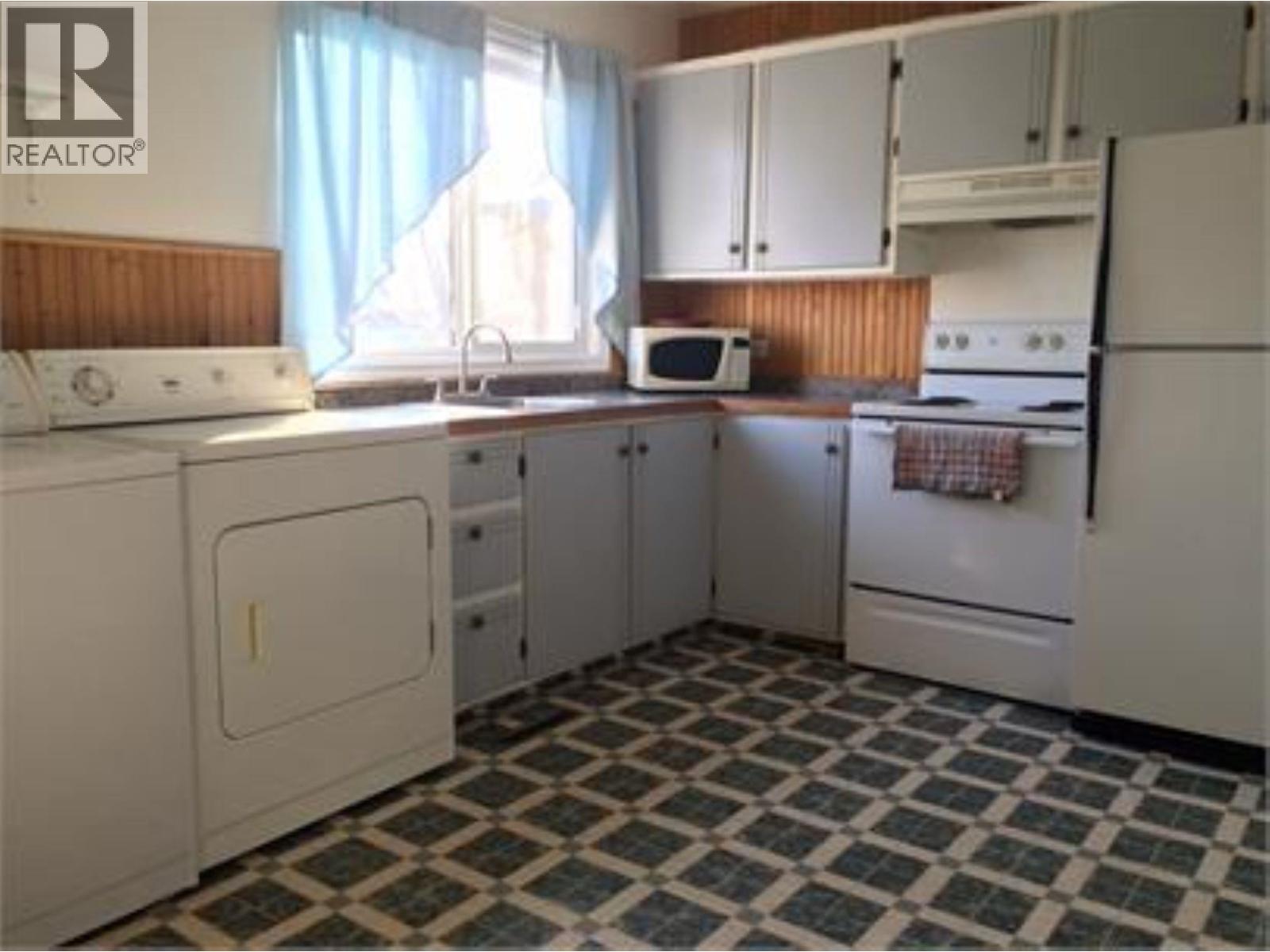  5328 43 Street, Fort Nelson - Image 1