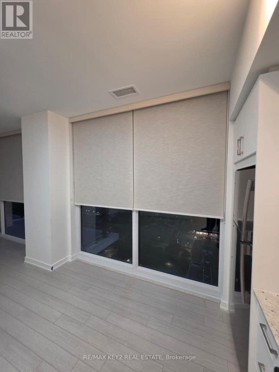 4010 Eglinton Avenue West — photo 23