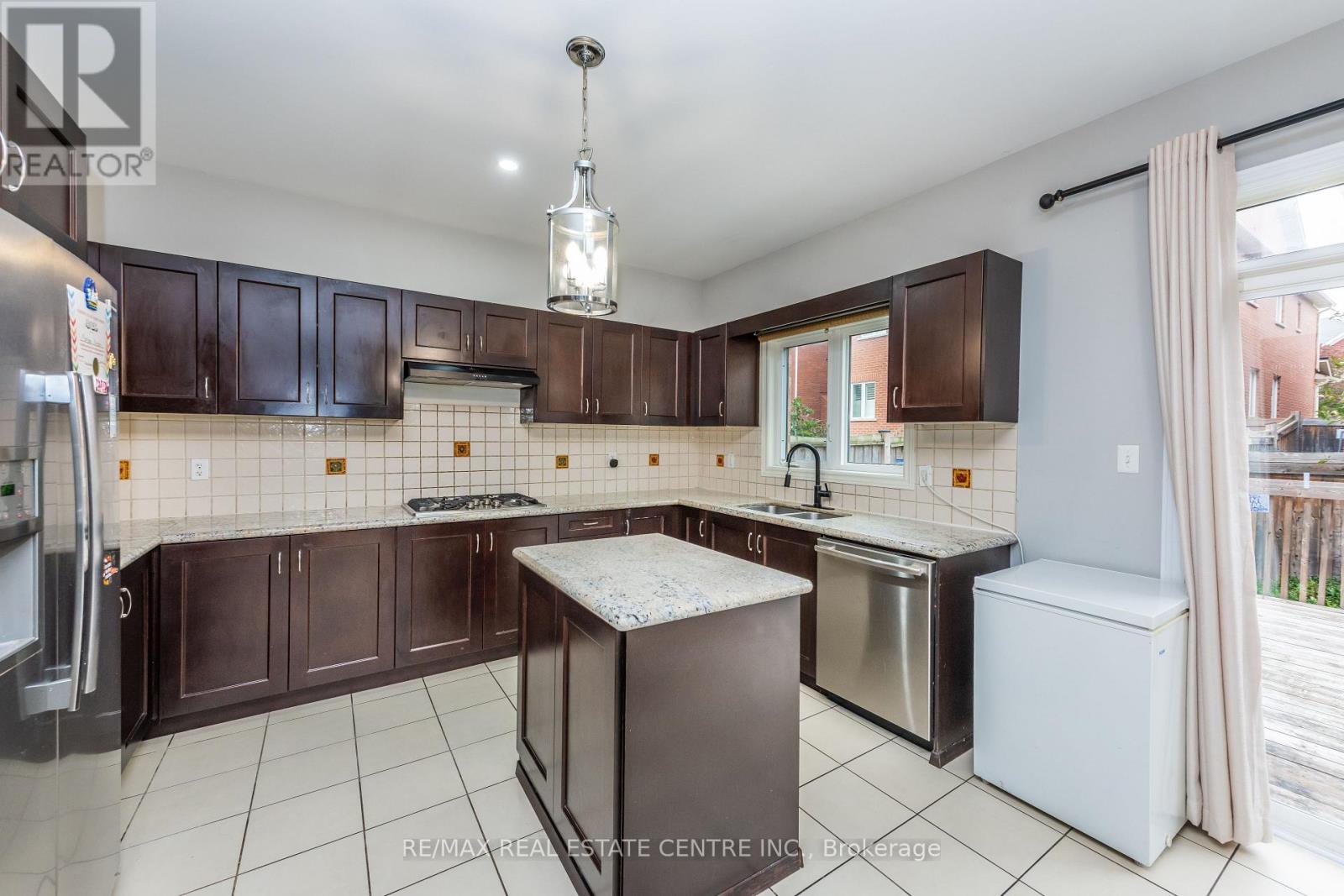 456 Laundon Terrace, Milton, ON photo 18