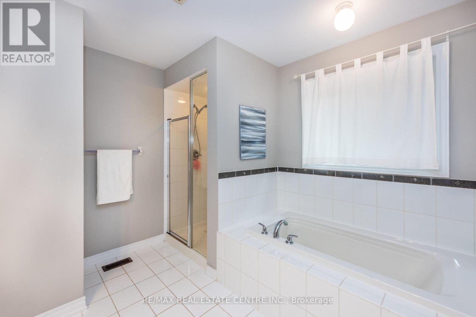 456 Laundon Terrace, Milton, ON photo 39