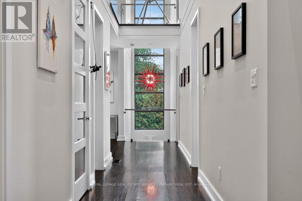 647 Montbeck Crescent — photo 17