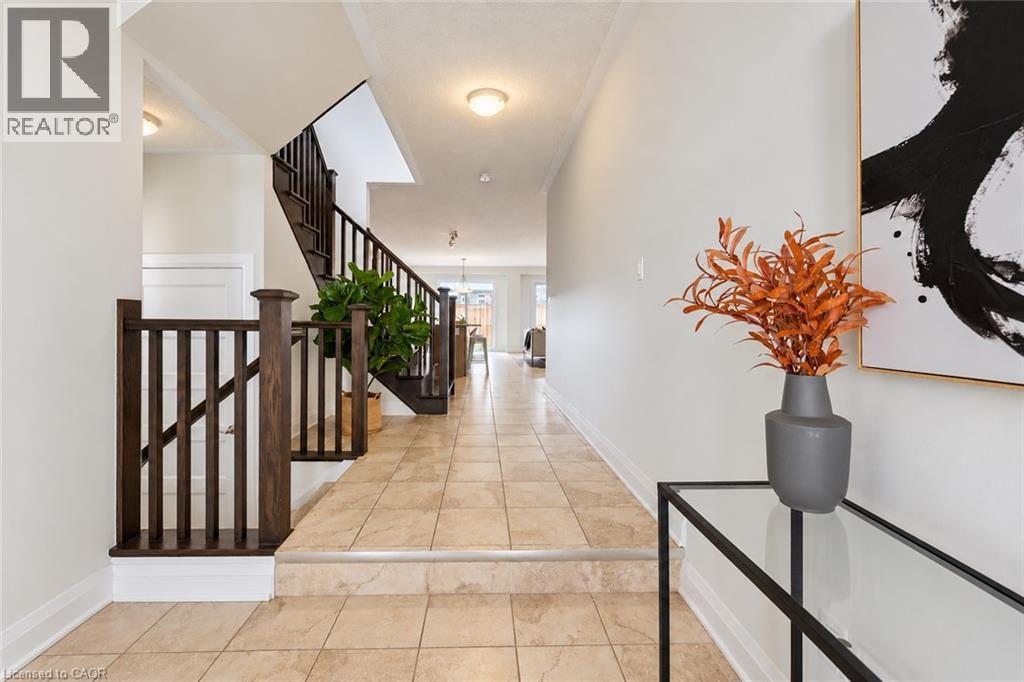 584 BLAIR CREEK Drive — photo 3