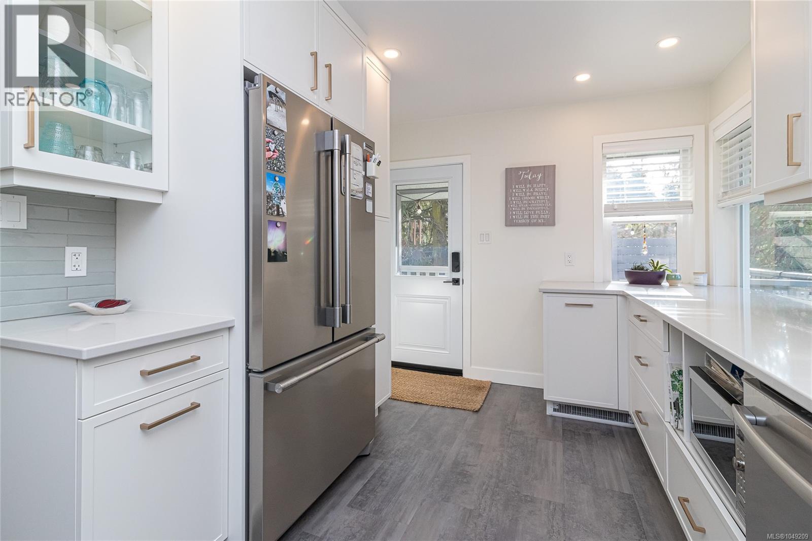 3945 Dawe Rd, Saanich - Image 1
