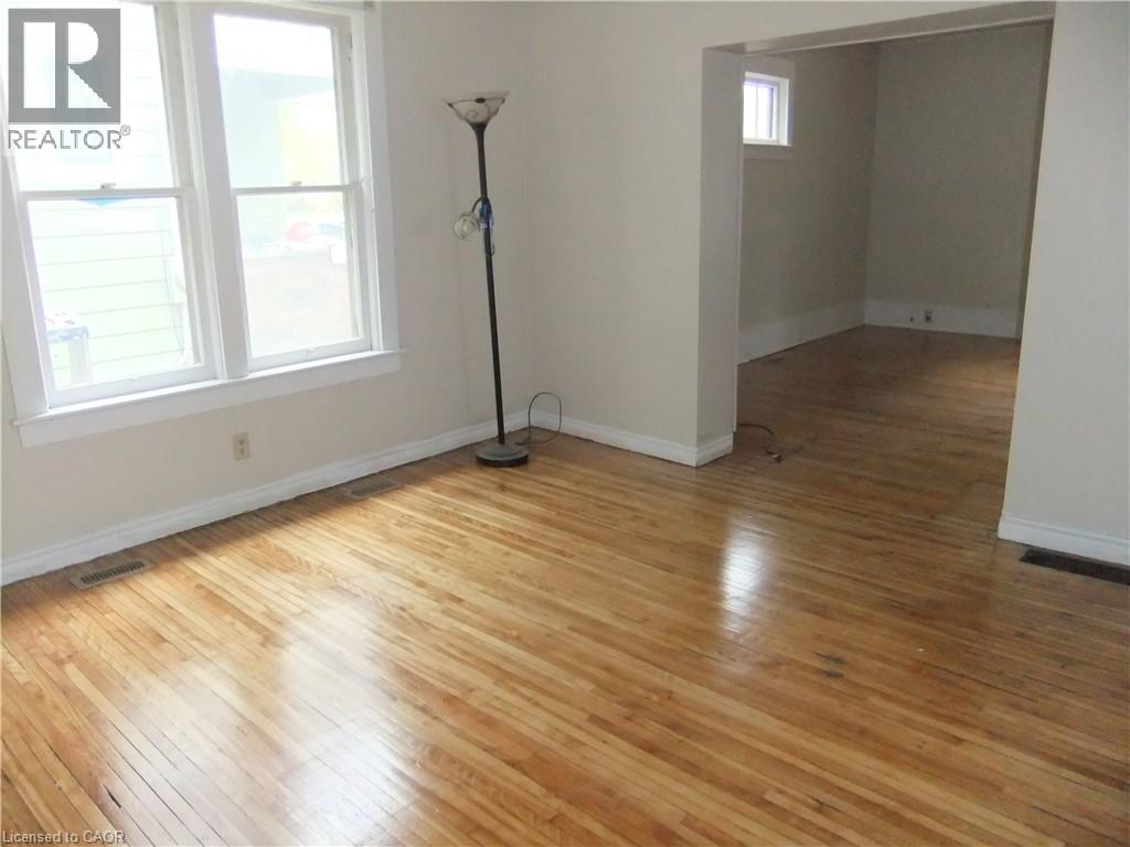 189 Kent Street South — photo 8