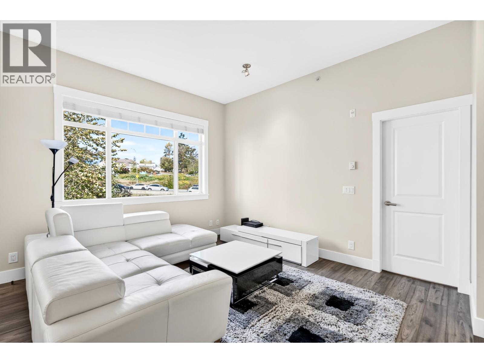 Photo of 409 22327 RIVER ROAD 18