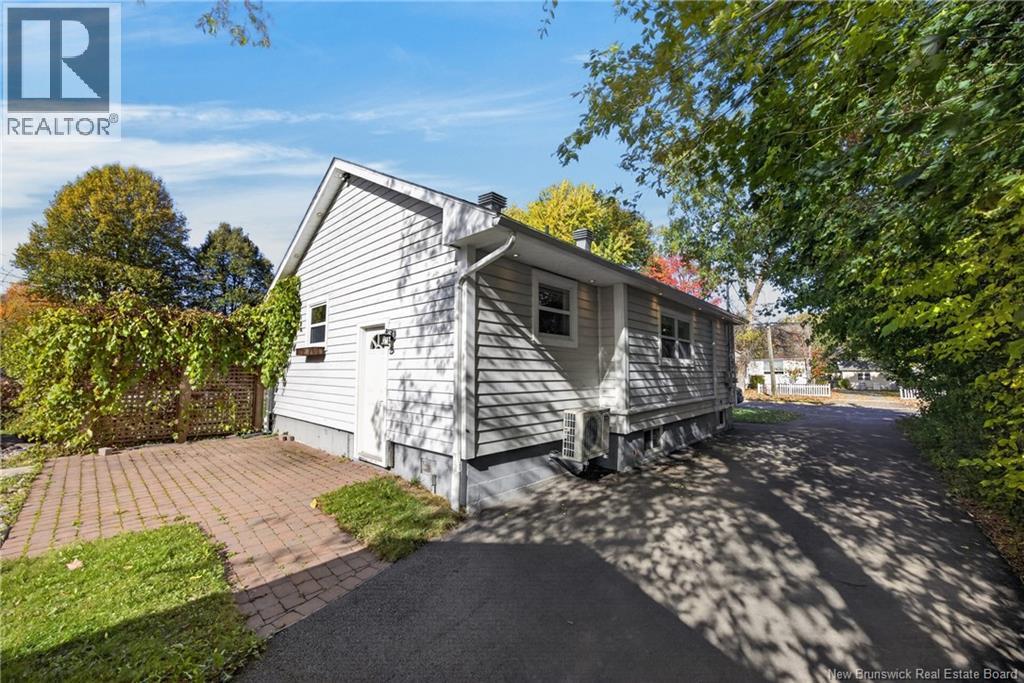 750 Dobie Street - 8