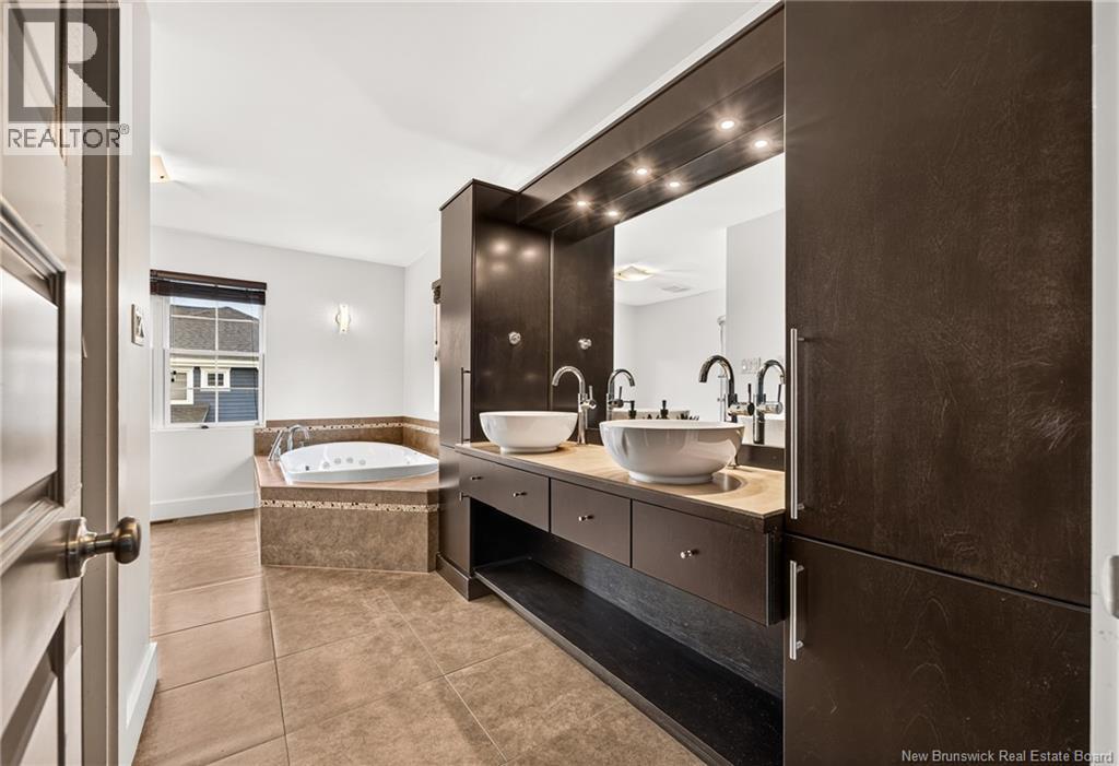 76 Maurice Crescent - 25
