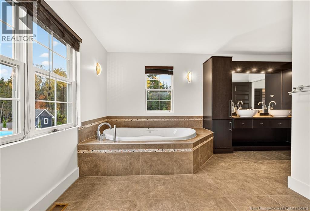 76 Maurice Crescent - 26